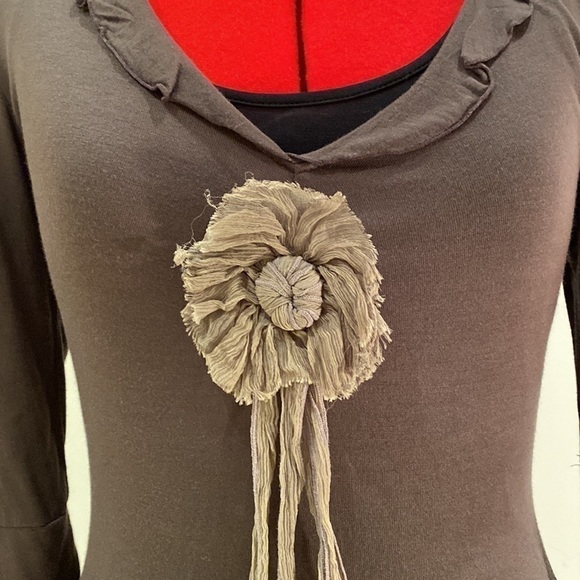 3/4 sleeve snug top MAGGIE WALT DESIGN - Picture 2 of 10